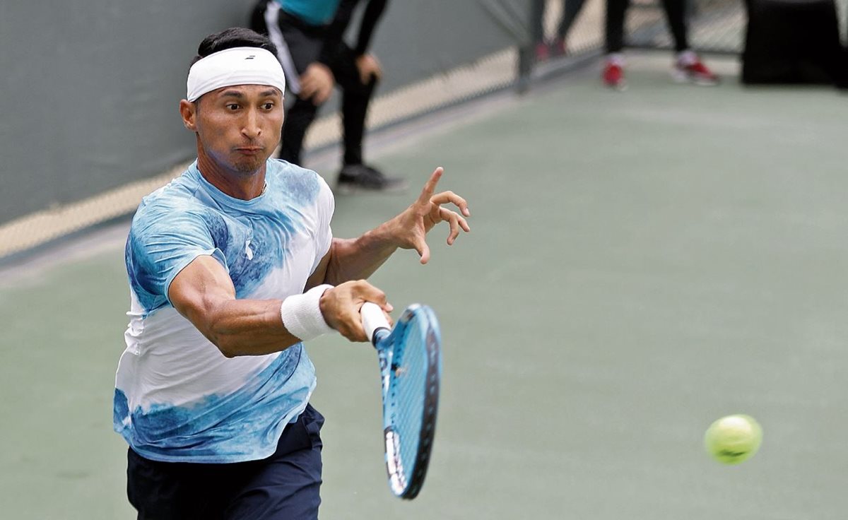 El tenista guatemalteco Christopher Díaz fue expulsado dos años del tenis profesional. (Foto Prensa Libre: Hemeroteca PL)