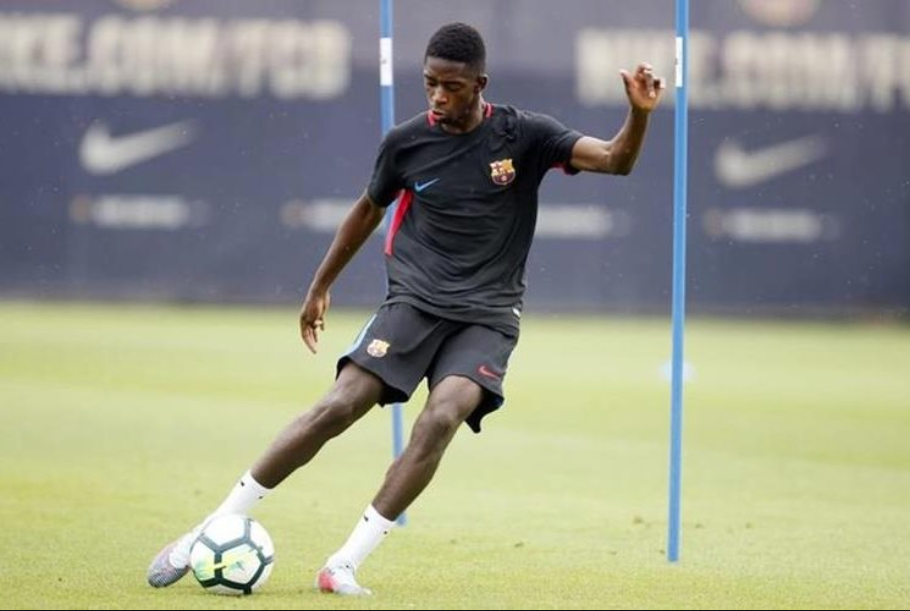 El delantero francés Ousmane Dembelé ha tenido problemas en el Barcelona por sus impuntualidades. (Foto Prensa Libre: Hemeroteca PL)