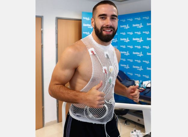 Dani Carvajal durante la revisión médica del Real Madrid en el regreso de las vacaciones. (Foto Prensa Libre: cortesía Real Madrid)