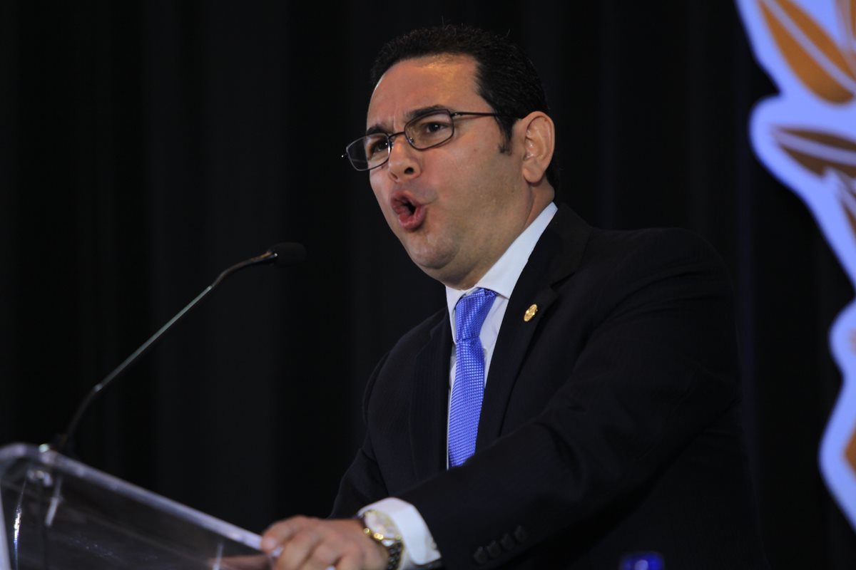 Jimmy Morales confía en que la llegada de Donald Trump a la Casa Blanca no suponga grandes cambios. (Foto Prensa Libre: Hemeroteca PL)