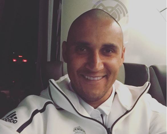 Keylor Navas muestra su nuevo look en sus redes sociales y dedica su triunfo a los niños guerreros. (Foto Prensa Libre: Instagram)