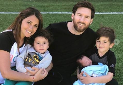 Lionel Messi publicó esta imagen con su familia en redes sociales. (Foto Prensa Libre: Instagram @leomessi)