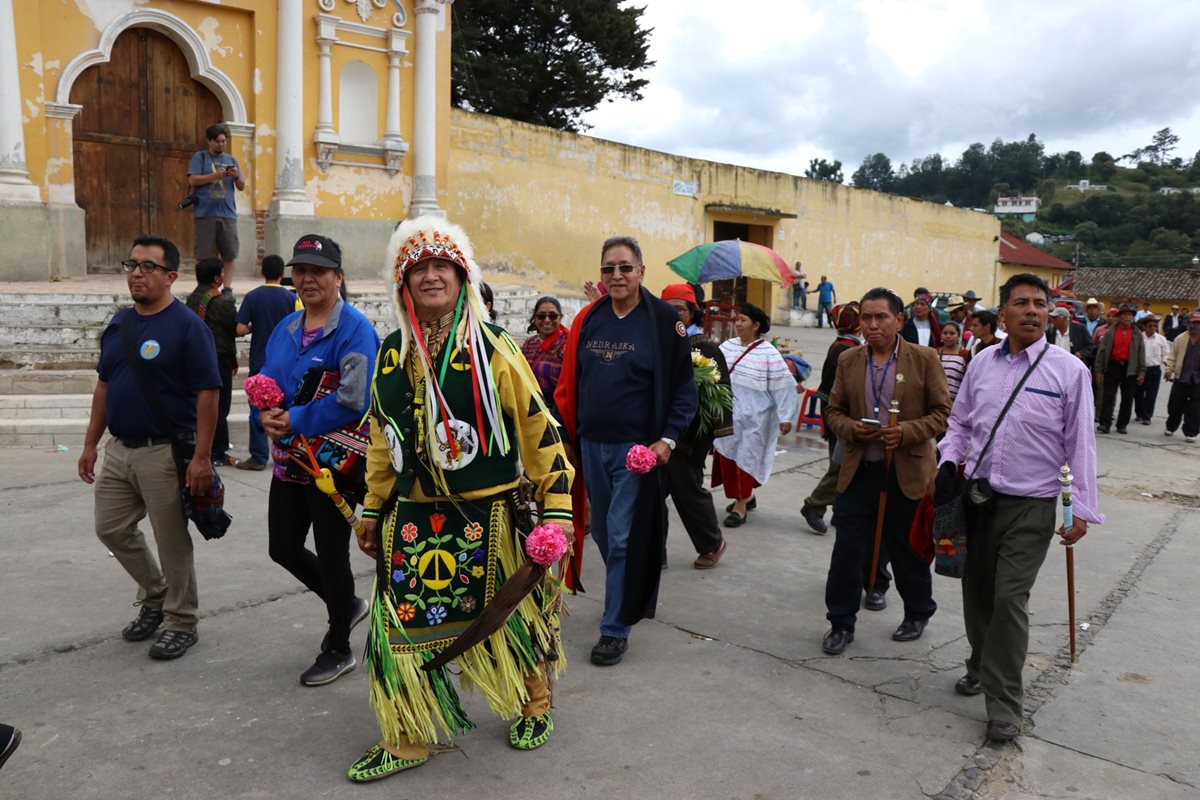 Los líderes se reunieron en Olintepeque, Quetzaltenango, donde realizaron una caminata. (Foto Prensa Libre: María Longo)