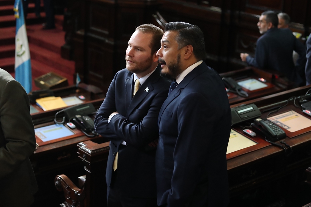 FCN-Nación, con el apoyo de los partidos Todos, UCN, MR y AC, llevaron a la presidencia del Congreso a Álvaro Arzú Escobar. (Foto Prensa Libre: Hemeroteca PL)