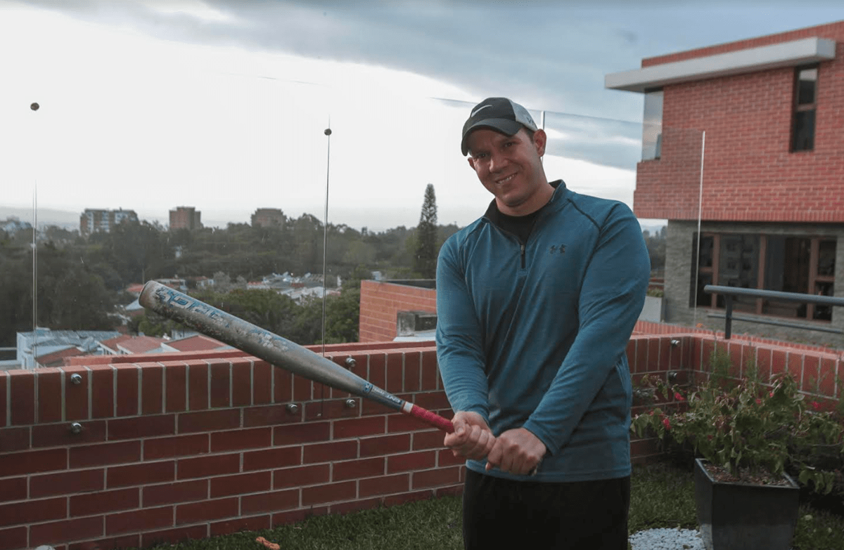 Gerardo Dacaret es una de las figuras de la selección nacional de softbol y del campeón Lanquetin. (Foto Prensa Libre: Norvin Mendoza)