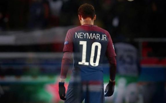 El brasileño Neymar está en recuperación, después de sufrir una lesión. (Foto Prensa Libre: Instagram @neymarjr)