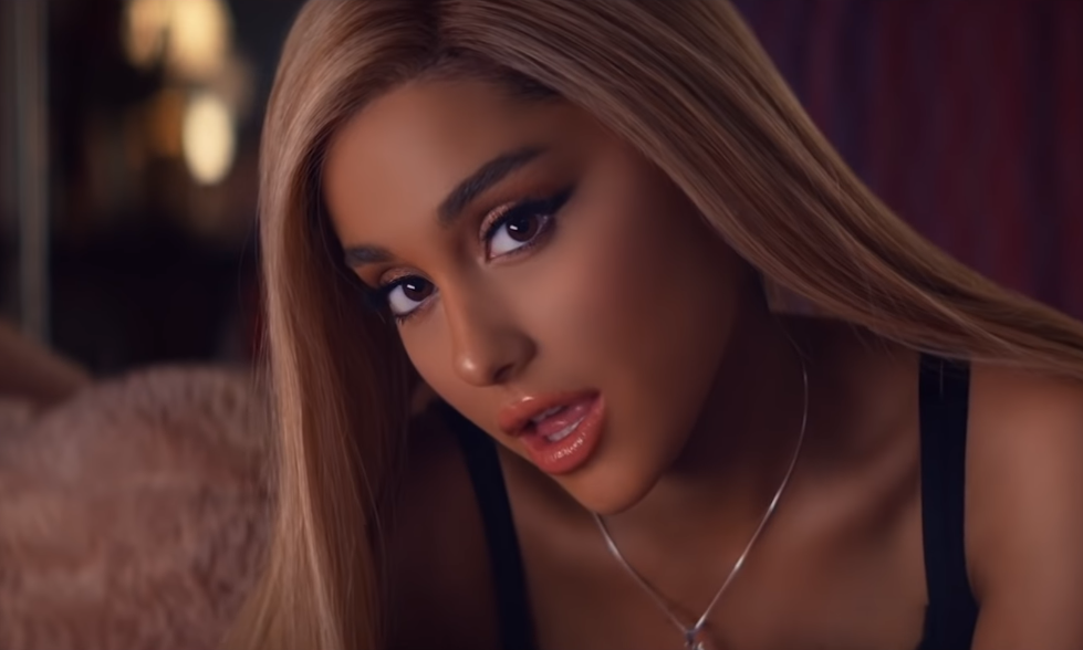 Ariana Grande, reina de internet con "thank u, next" (Foto Prensa Libre: YouTube/Ariana Grande).