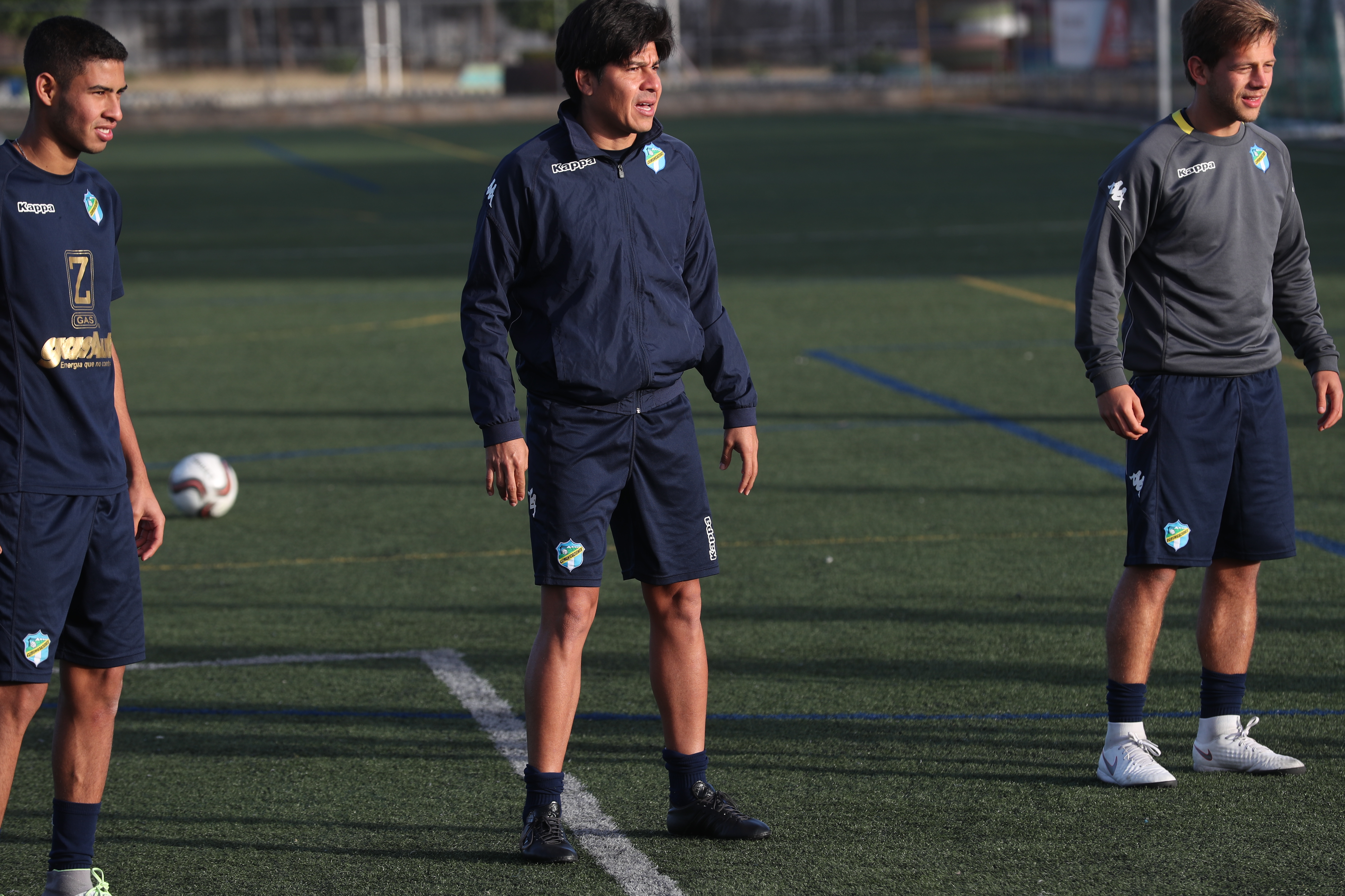 El volante jutiapaneco Édgar Cotto es el único futbolista de experiencia que sigue en Comunicaciones B (Foto Prensa Libre: Edwin Fajardo)