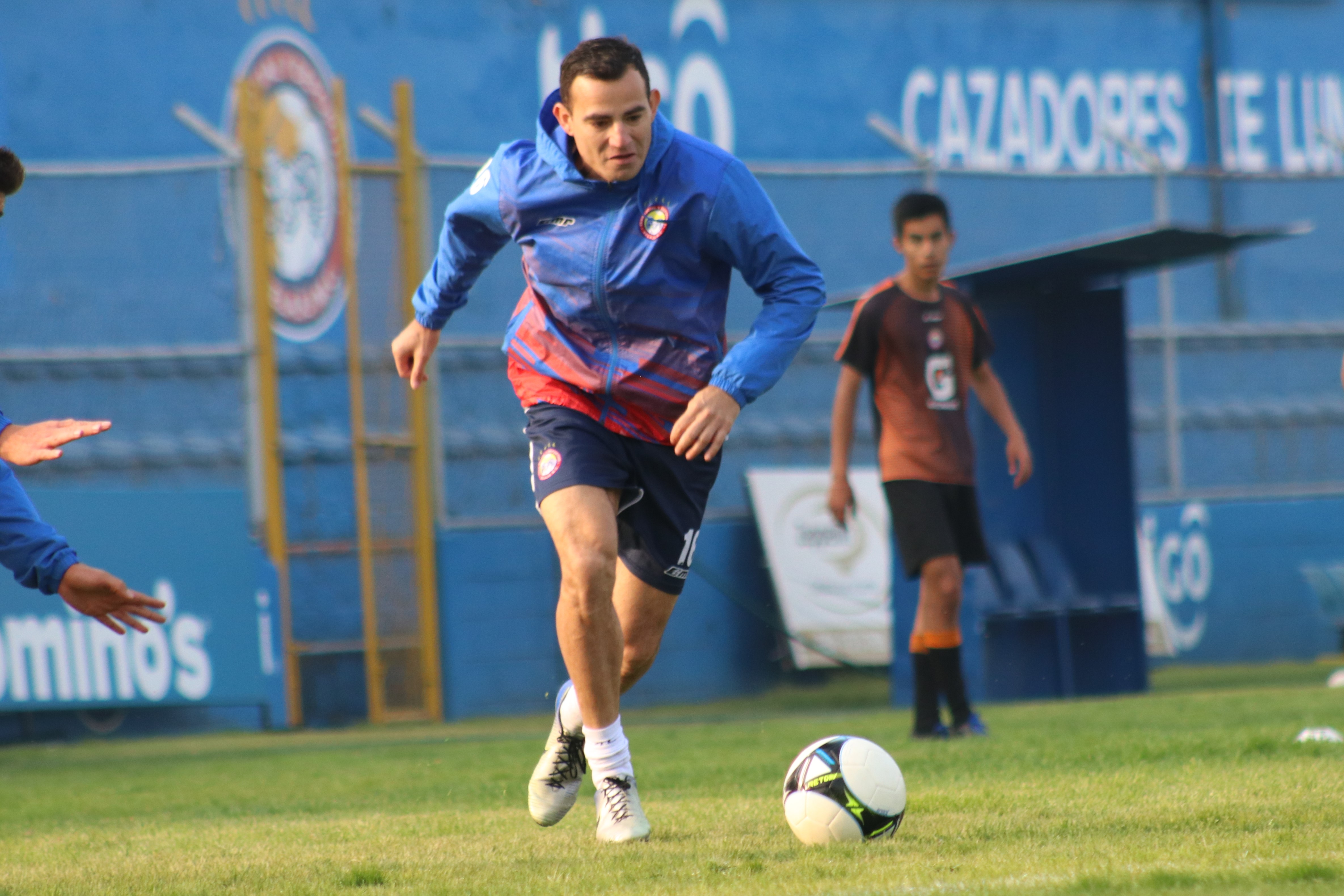 Marco Pablo Pappa  durante el entrenamiento de ayer en el estadio Mario Camposeco,  donde mañana el equipo de Xelajú MC recibirá  a Antigua GFC, en la quinta jornada del Clausura 2019. (Foto Prensa Libre: Raúl Juárez) 