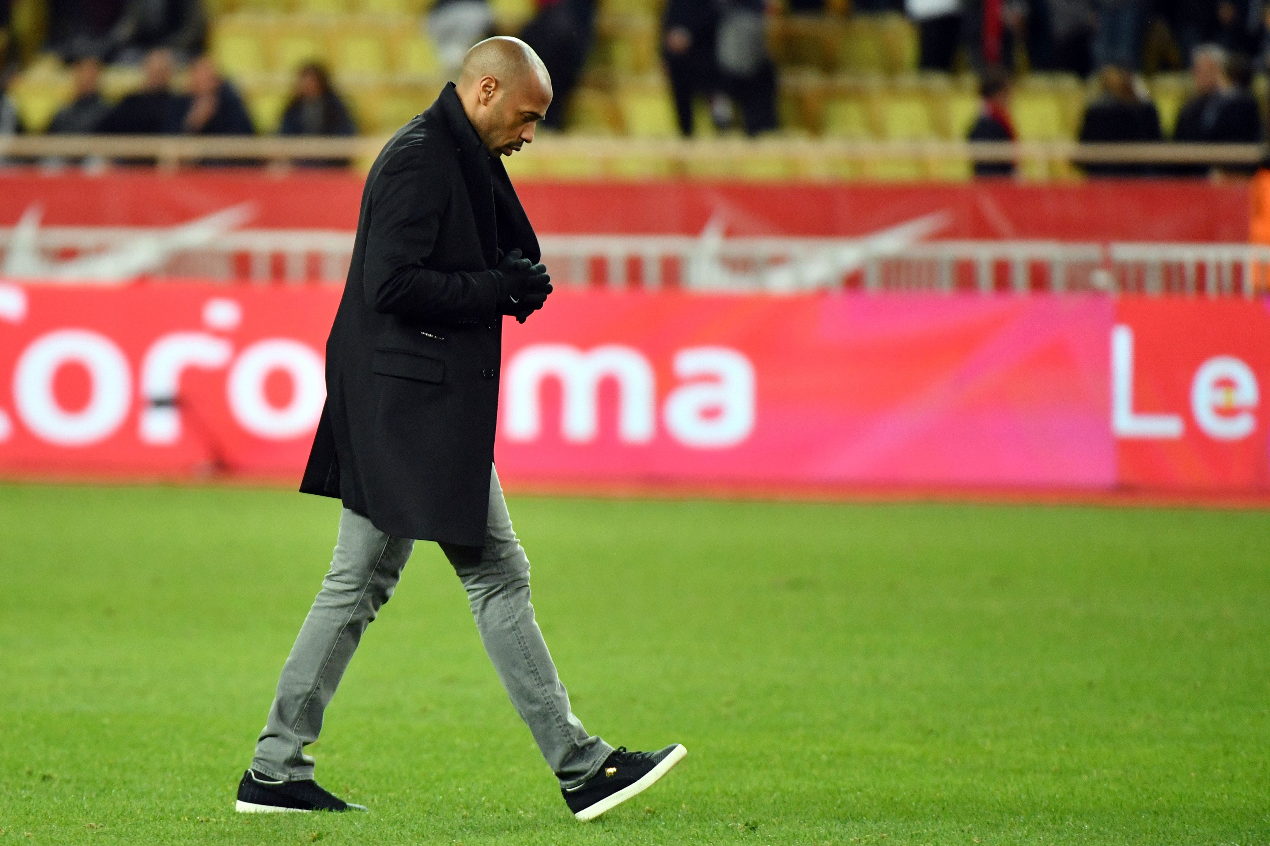 Henry, de 41 años, llegó al equipo a mediados octubre pasado, en sustitución del portugués Leonardo Jardim. (Foto Prensa Libre: AFP).