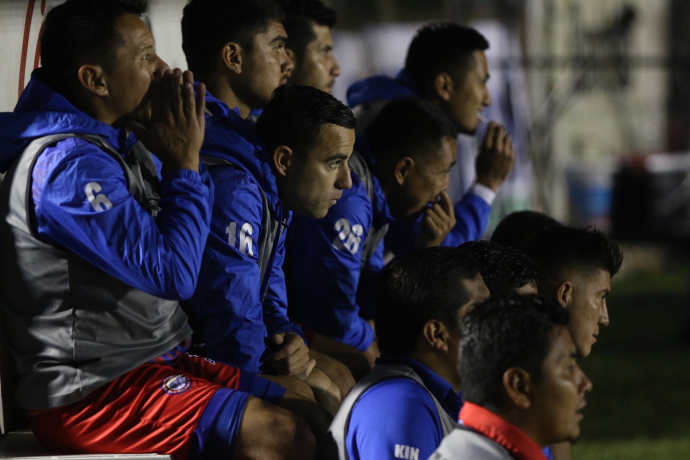 Marco Pablo Pappa estuvo en la banca en el inicio del partido entre Xelajú MC y Cobán Imperial. (Foto Prensa Libre: Eduardo Sam Chun)