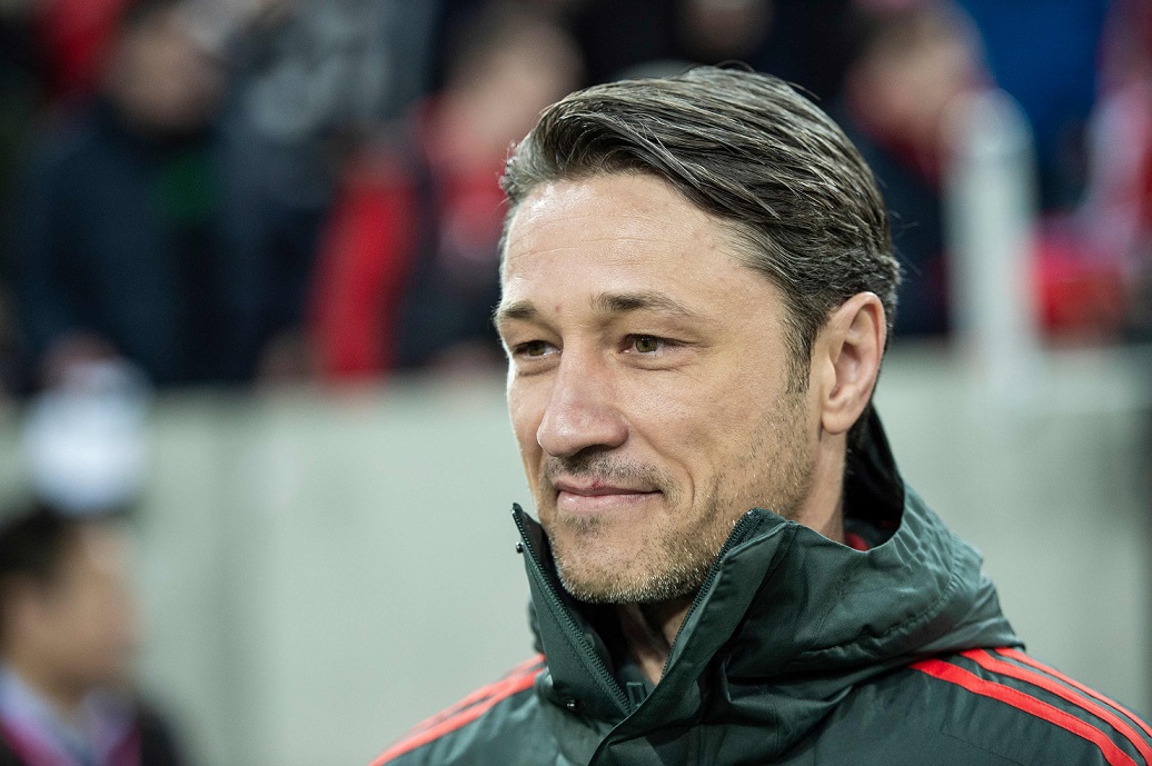 Niko Kovac, entrenador del Bayern Munich, prepara a su equipo después del descanso por el invierno alemán. (Foto Prensa Libre: AFP)