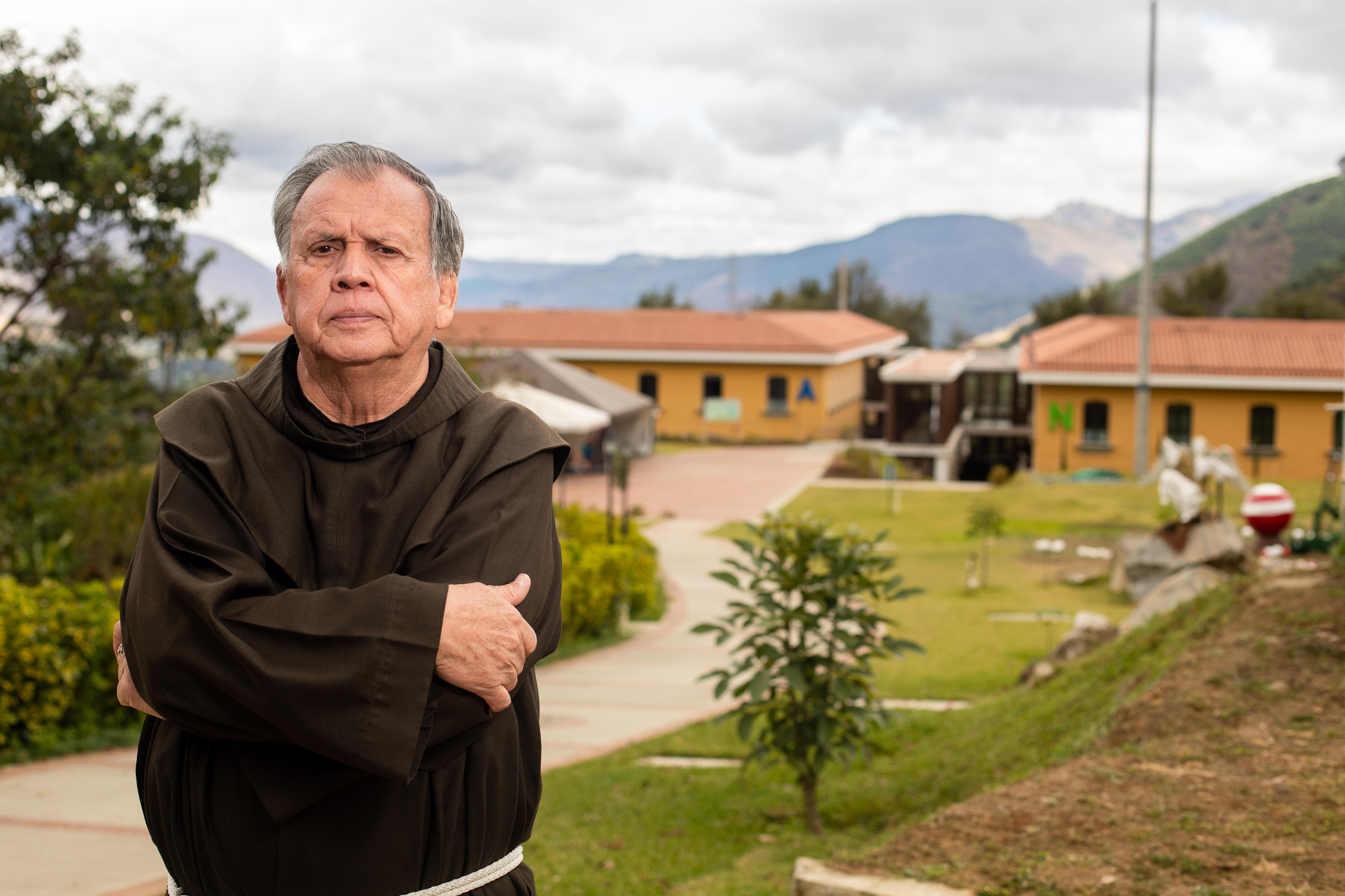 Fray Guillermo en el Hogar Virgen del Socorro, anexo de las Obras Sociales del Santo Hermano Pedro, las cuales ayudó a fundar. Foto Prensa Libre: Juan Diego González.