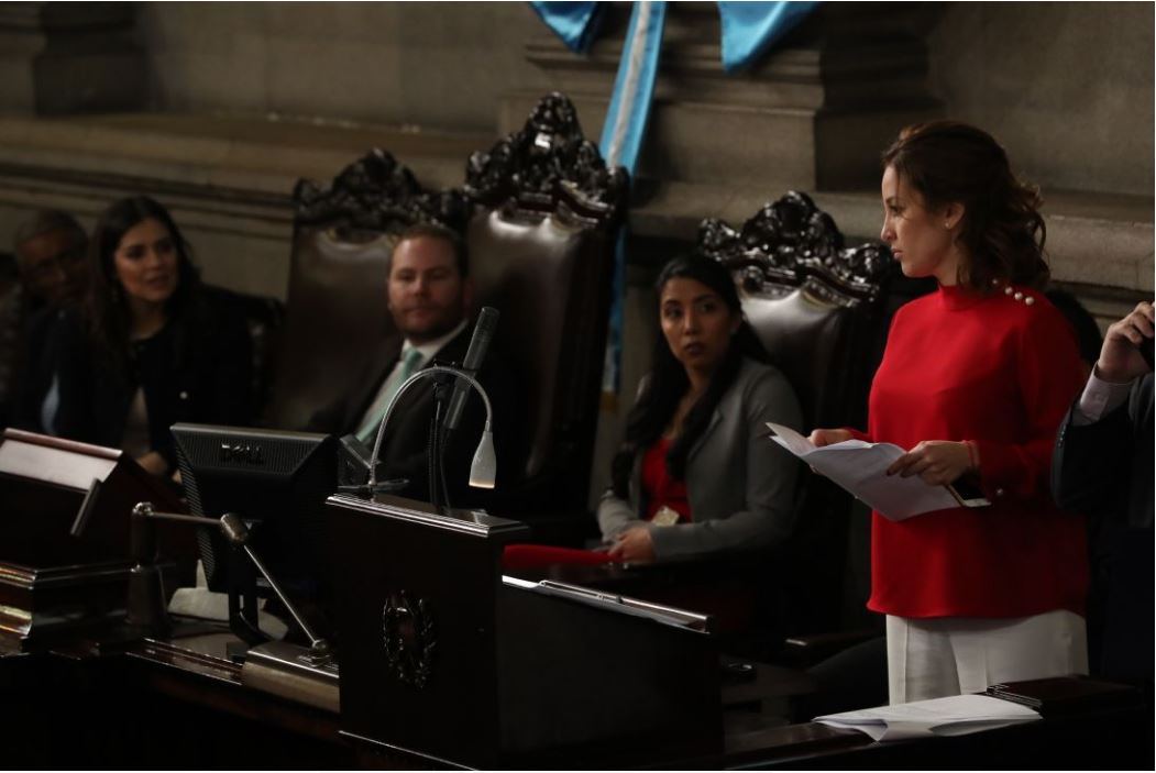 Tras varios cabildeos y negociaciones se logró en el Congreso asignar las comisiones de trabajo para el presente período. (Foto Prensa Libre: Estuardo Paredes)