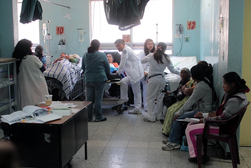 Personal del Hospital Regional de Occidente utilizará planta generadora de energía eléctrica para garantizar la atención a pacientes. (Foto Prensa Lirbe: Carlos Ventura)