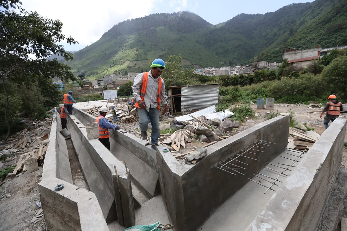 Una planta de tratamiento en Zunil, Quetzaltenango, que no ha sido finalizada. (Foto Prensa Libre: Mynor Toc)