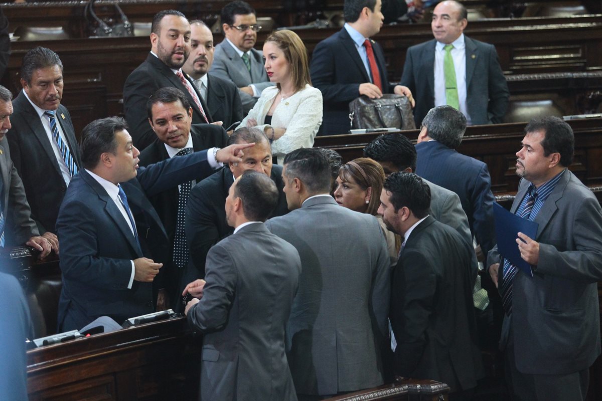 El decreto de presupuesto cambia el destino del manejo de fondos de los consejos de Desarrollo hacia los alcaldes. (Foto Prensa Libre: Hemeroteca PL)