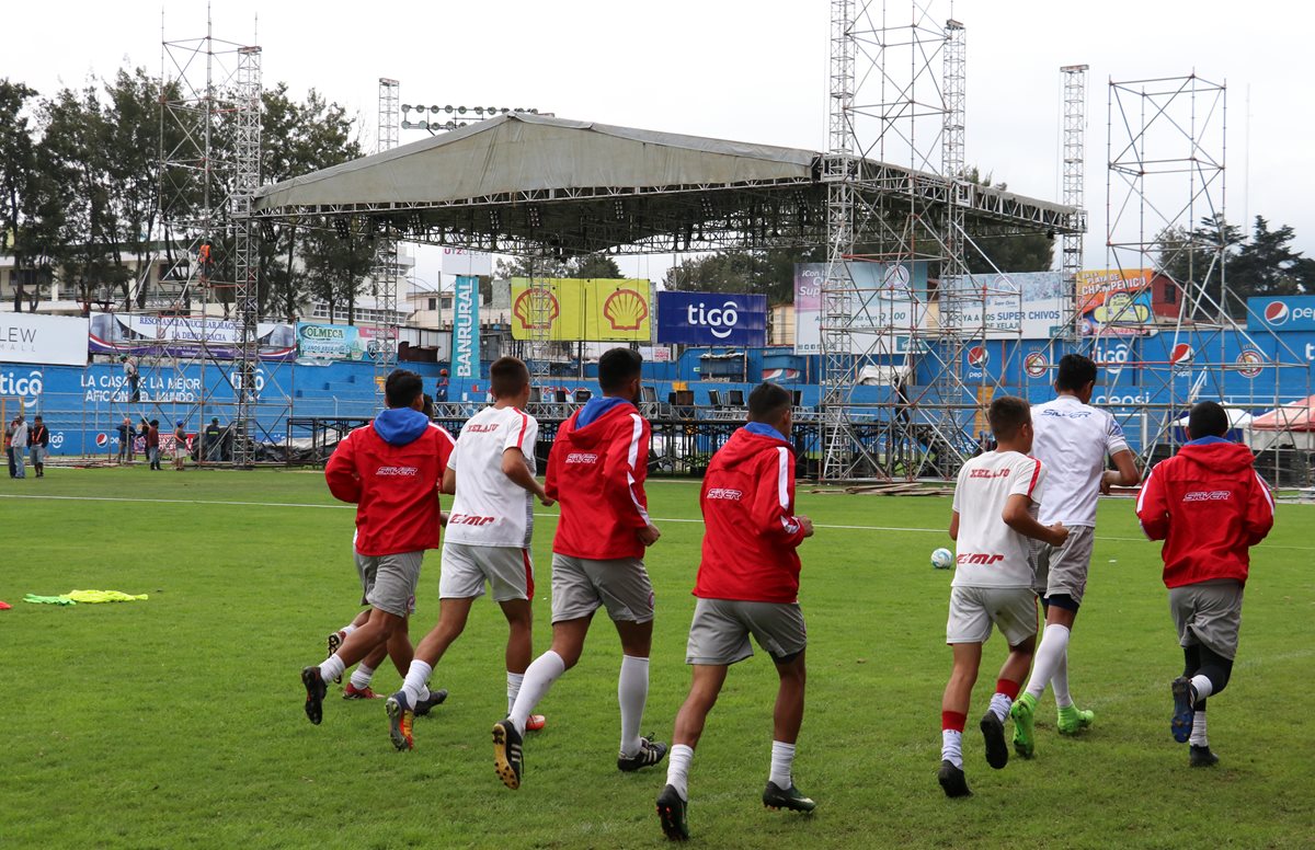 Las instalaciones del estadio Mario Camposeco serán utilizadas para un concierto el fin de semana. (Foto Prensa Libre: Raúl Juárez)