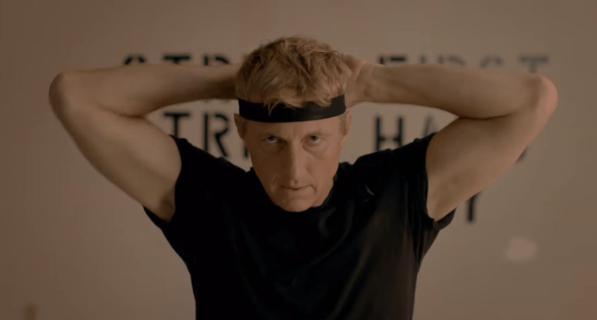 William Zabka es ahora el protagonista en la nueva versión de Karate Kid, narrada en la serie Cobra Kai (Foto Prensa Libre: YouTube).