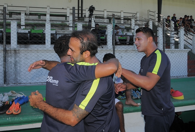 José Manuel Contreras celebró su cumpleaños 31 con Antigua GFC. (Foto Prensa Libre: Carlos Vicente)