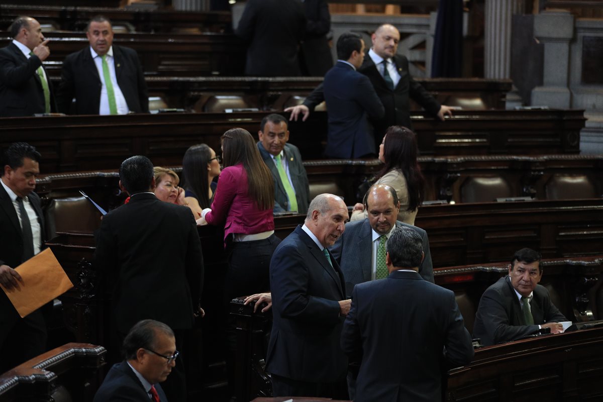 Comisión tendrá 45 días para hacer propuestas sobre el delito de financiamiento electoral ilícito. (Foto Prensa Libre: Carlos Hernández)