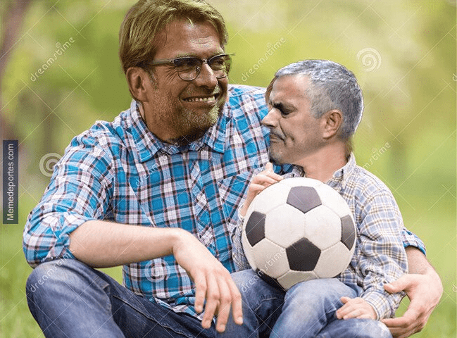 Los aficionados disfrutaron de la derrota de Jose Mourinho frente a Jurgen Klopp. (Foto Prensa Libre: Memedeportes)