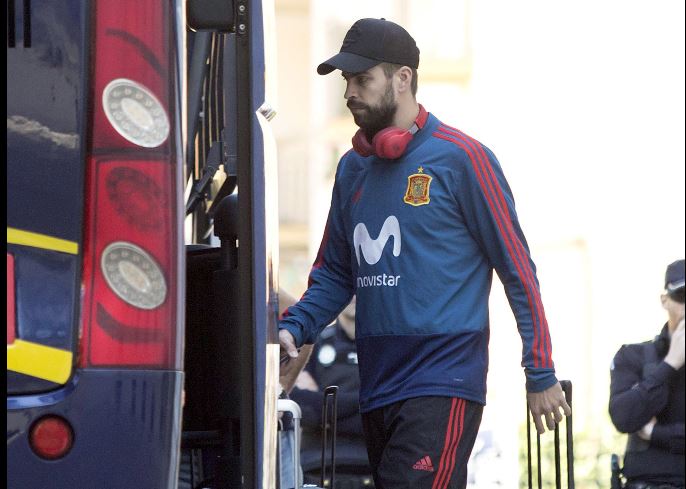 Gerard Piqué se encuentra concentrado con la selección española para los partidos amistosos, pero no se olvida de los negocios. (Foto Prensa Libre: EFE)