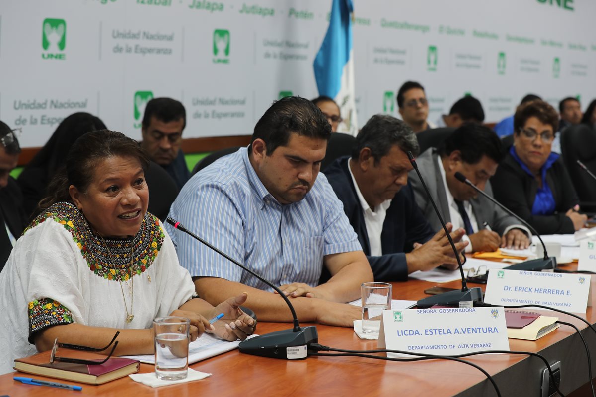 Varios gobernadores acudieron a una citación en el Congreso. (Foto Prensa Libre: Óscar Rivas)