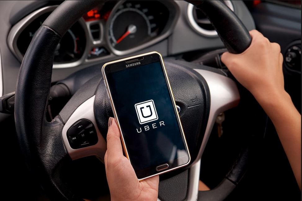 Directivos de Uber informaron que se encuentran notificando a los socios conductores que hayan sido afectados por el robo de datos en el 2016. (Foto Prensa Libre: Hemeroteca)