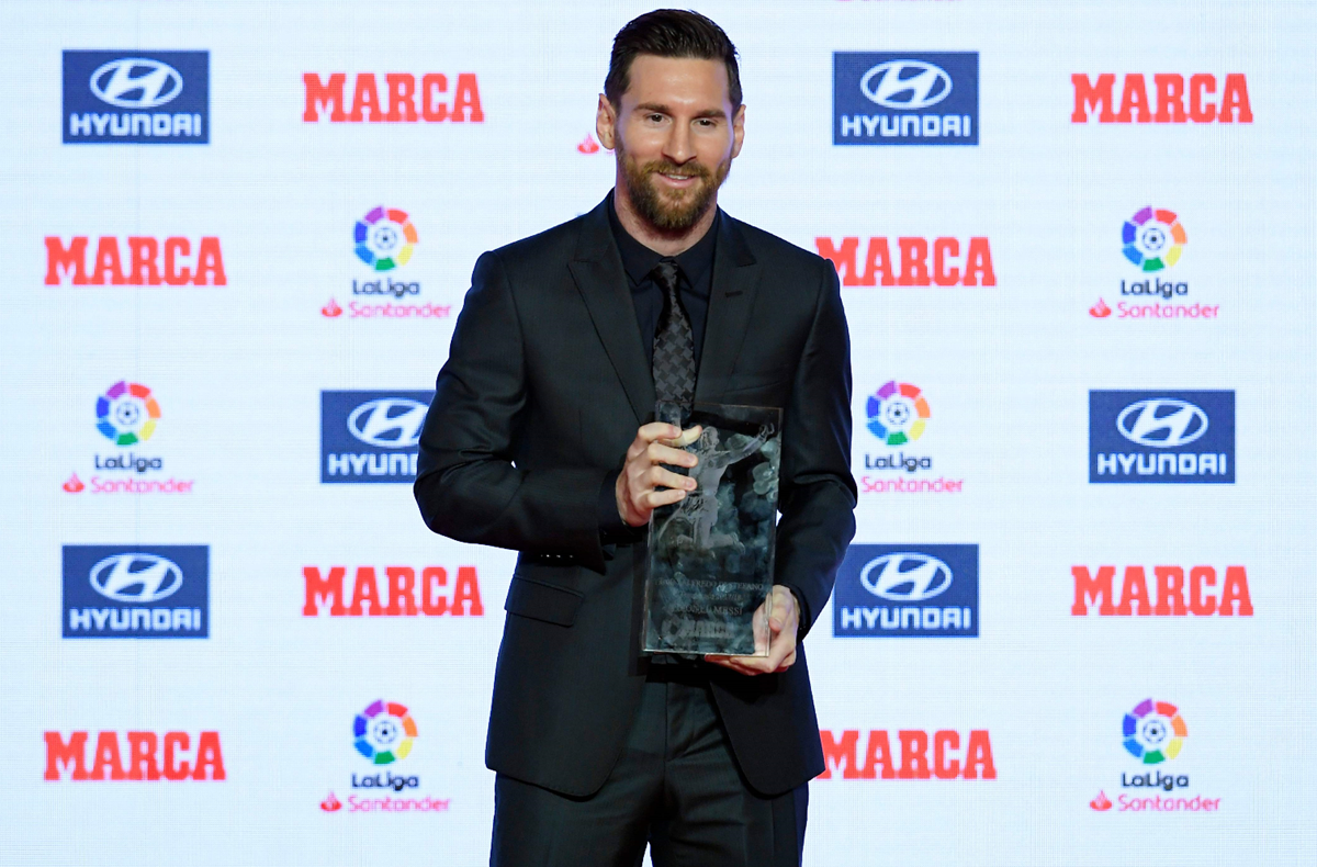 El delantero del Barcelona Lionel Messi, 'Pichichi' de LaLiga Santander 2017-18, también fue elegido por los aficionados como el jugador más valioso del campeonato. (Foto Prensa Libre: AFP)