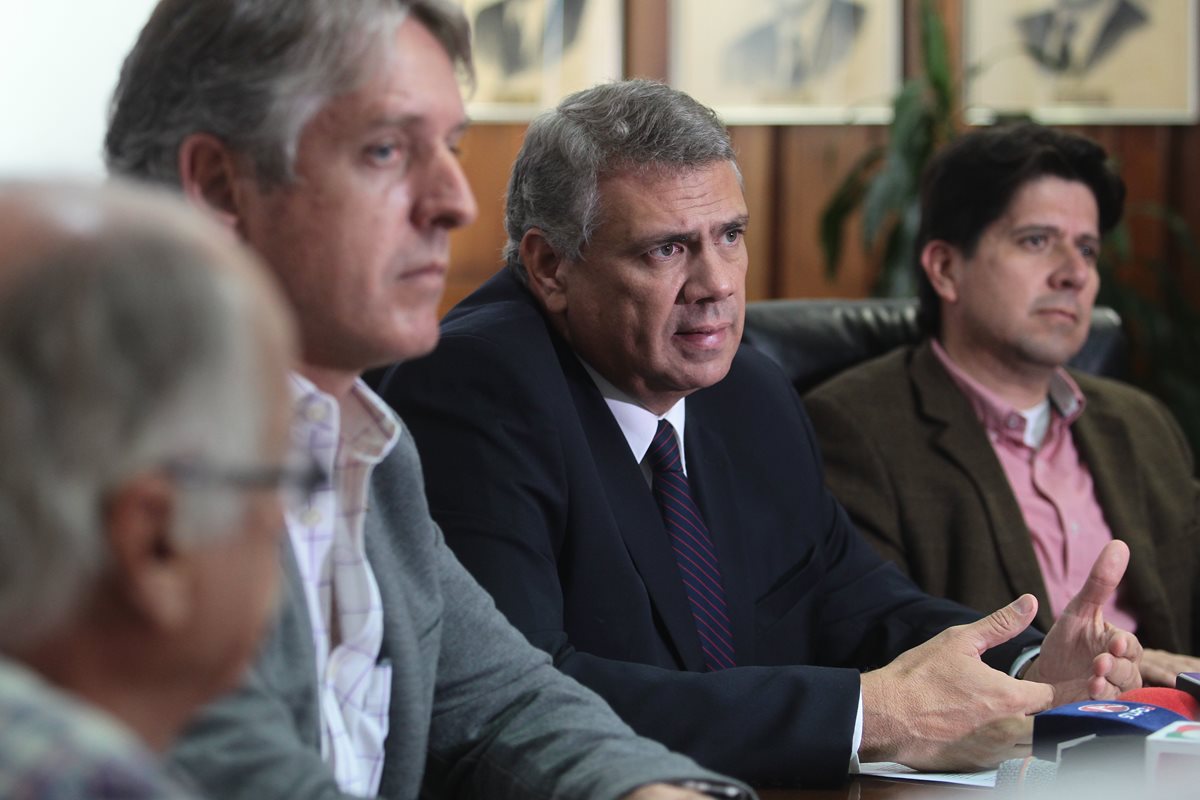Representantes del sector forestal exigen pago de programa PINFOR atrasado. (Foto Prensa Libre: Alvaro Interiano)