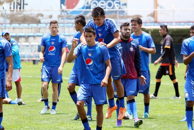 Los jugadores de Xelajú MC trabajaron hoy con miras al partido del miércoles contra Guastatoya. (Foto Prensa Libre: Carlos Ventura)