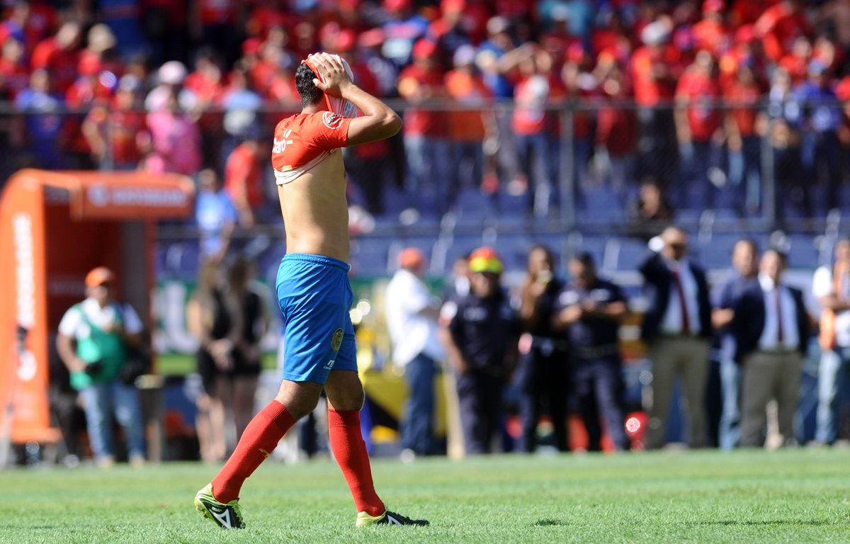 Municipal sigue sin poder celebrar un título desde el 2011. (Foto Prensa Libre: Francisco Sánchez)