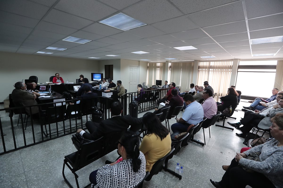 Audiencia de este viernes del juicio IGSS-Pisa que se celebra en el Tribunal Undécimo Penal. (Foto Prensa Libre: Juan Diego González)