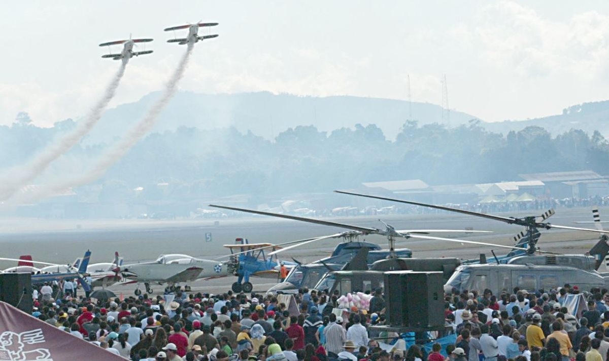 Las acrobacias aéreas serán la atracción principal del evento en Barberena, Santa Rosa. (Foto Hemeroteca PL)