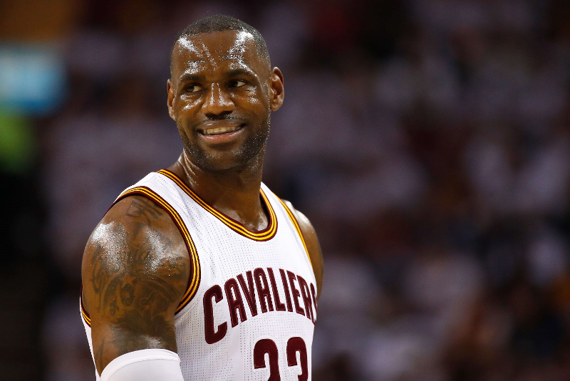 LeBron James es uno de los hombres claves de Cleveland. (Foto Prensa Libre: AFP)