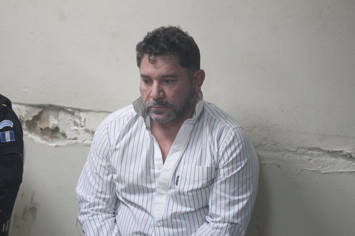 José René Fuentes, es señalado por el MP de liderar la estructura que defraudó al fisco por varios al menos Q20 millones. (Foto Prensa Libre: Hemeroteca PL)