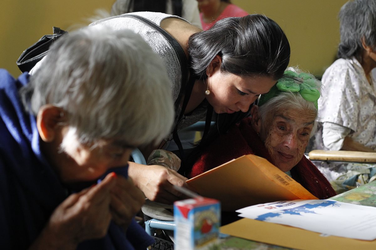 Guatemala requiere disminuir los altos niveles de desnutrición crónica y garantizar un buen nivel educativo. (Foto Prensa Libre: Hemeroteca)
