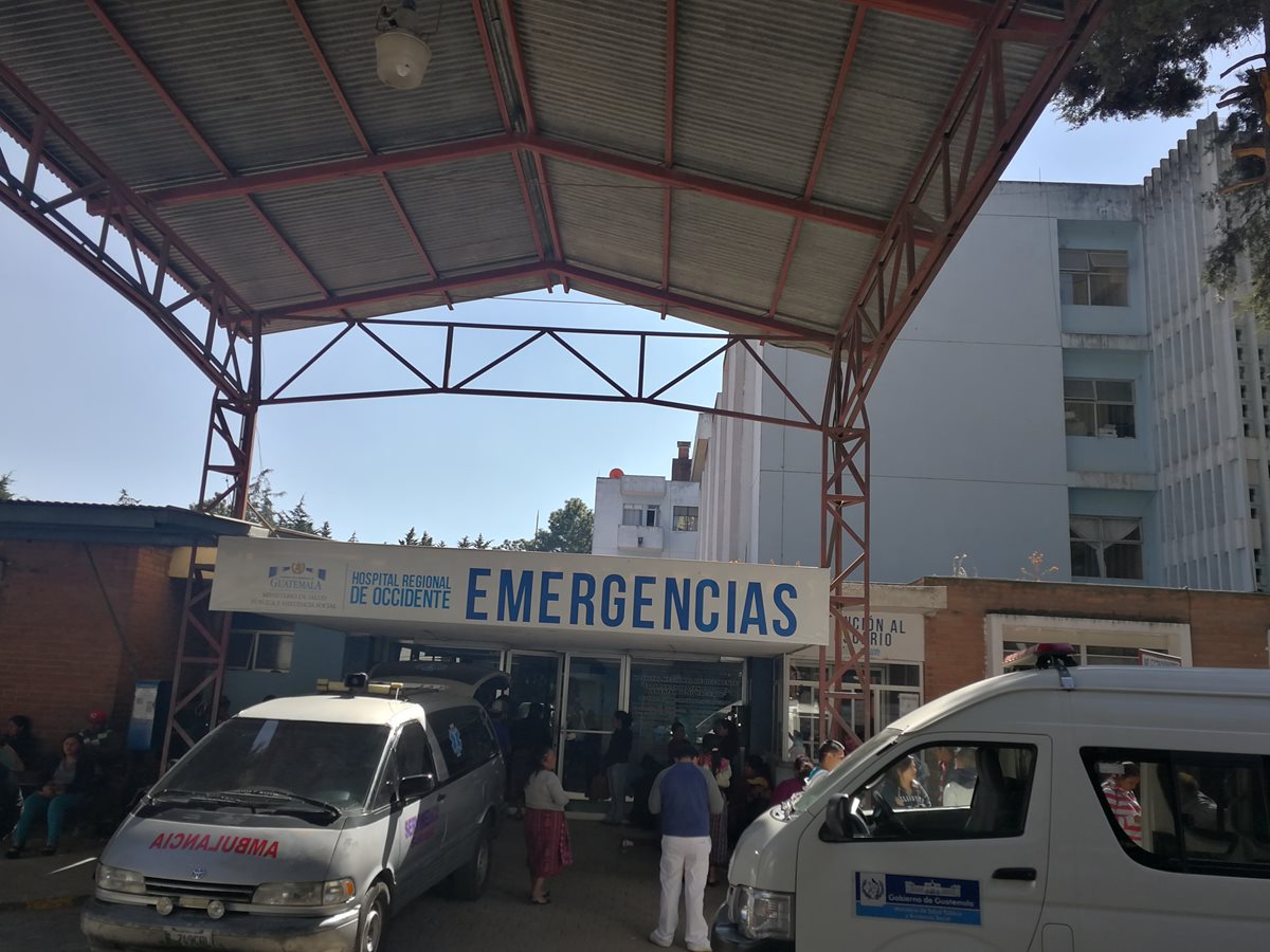 La bebé falleció en la Emergencia del Hospital Regional de Occidente. (Foto Prensa Libre: Fred Rivera)