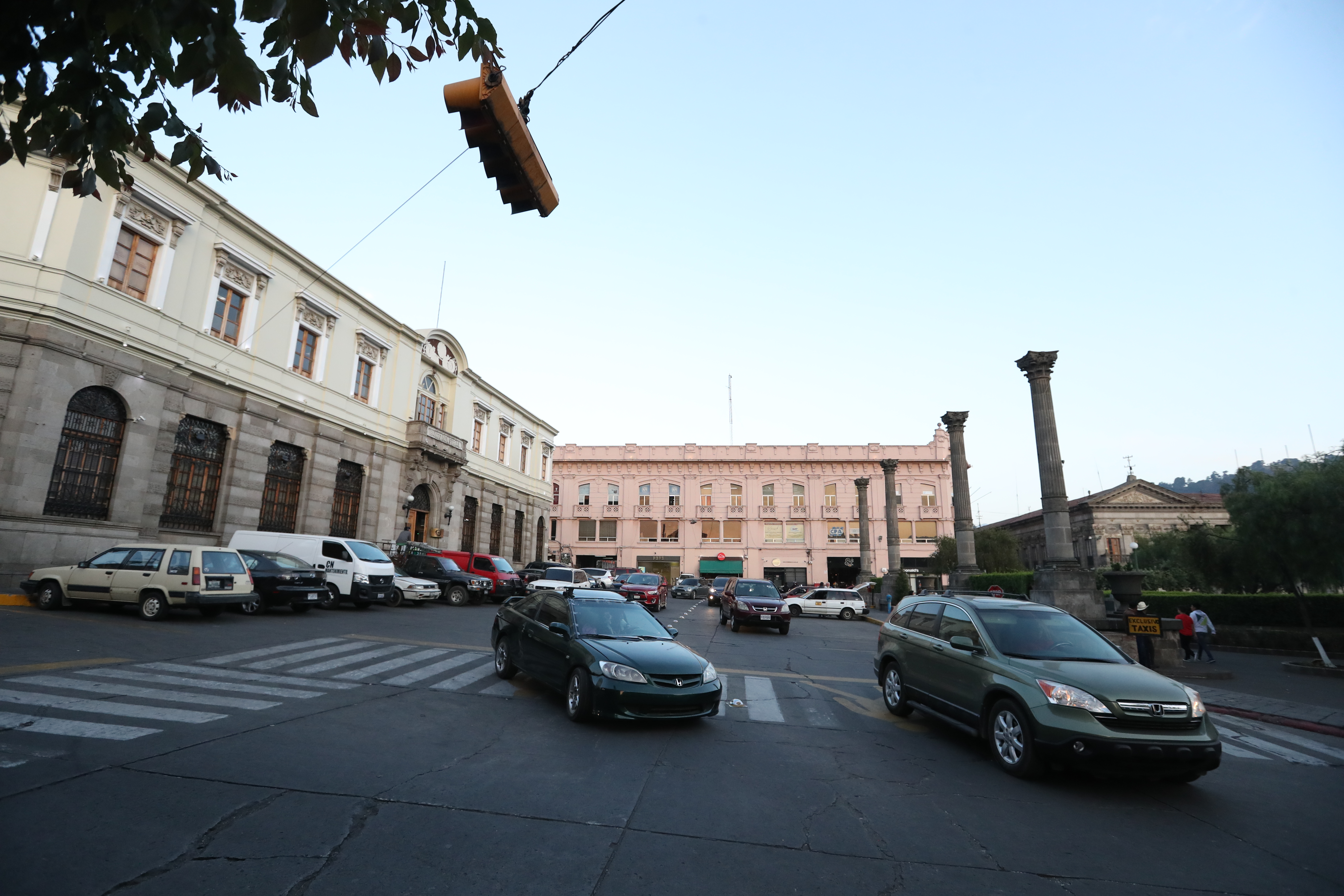 Uber comenzará operaciones en marzo en la ciudad de Quetzaltenango. (Foto Prensa Libre: Mynor Toc)