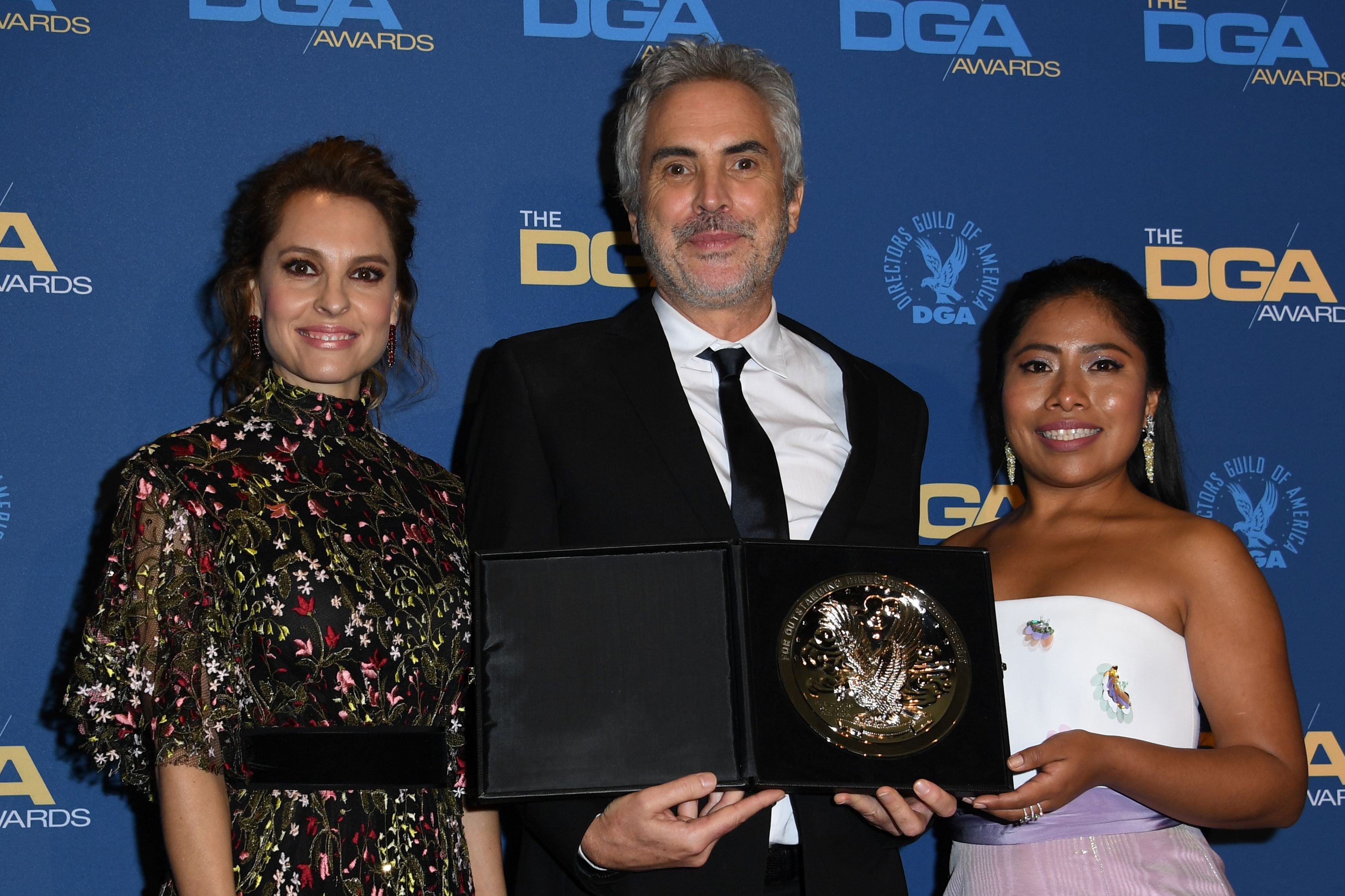 Marina de Tavira, Alfonso Cuarón y Yalitza Aparicio son unas de las latinas que estarán en los Óscar (Foto Prensa Libre: AFP).