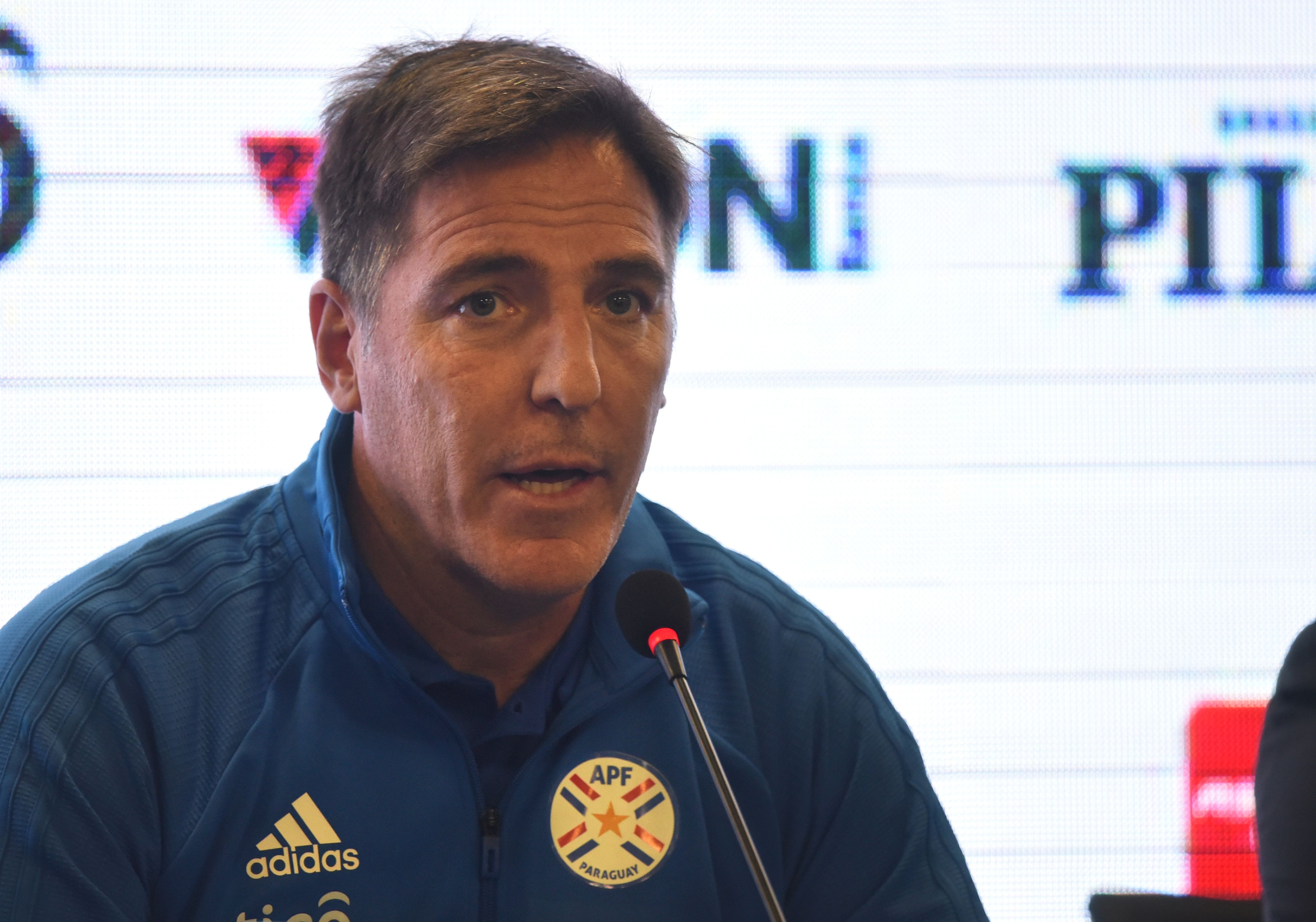 El Argentinian Eduardo Berizzo es el nuevo guía del combinado guaraní. (Foto Prensa Libre: AFP)