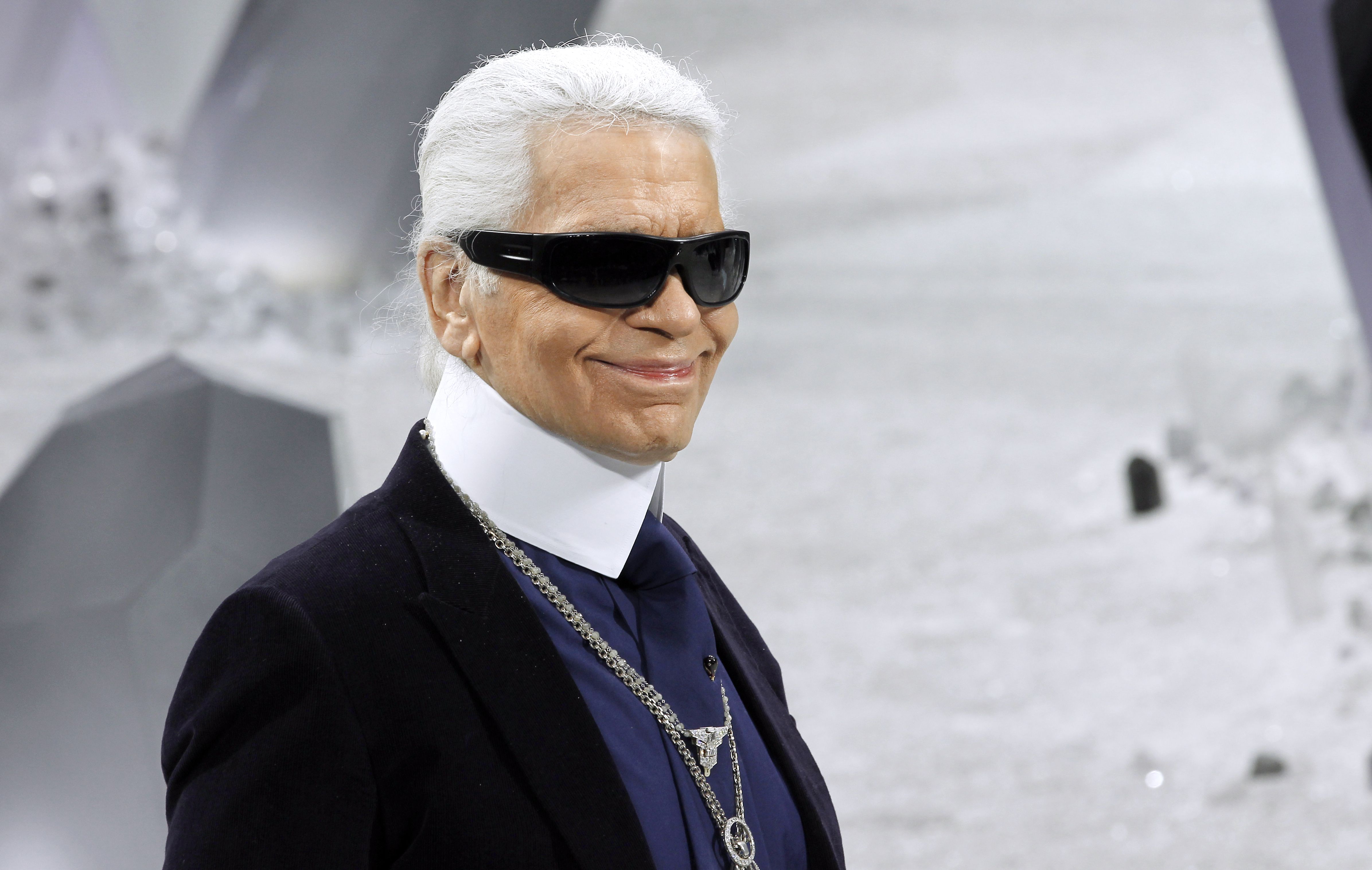 Karl Lagerfeld es reconocido como uno de los diseñadores de moda más influyentes de la historia. (Foto Prensa Libre: AFP)