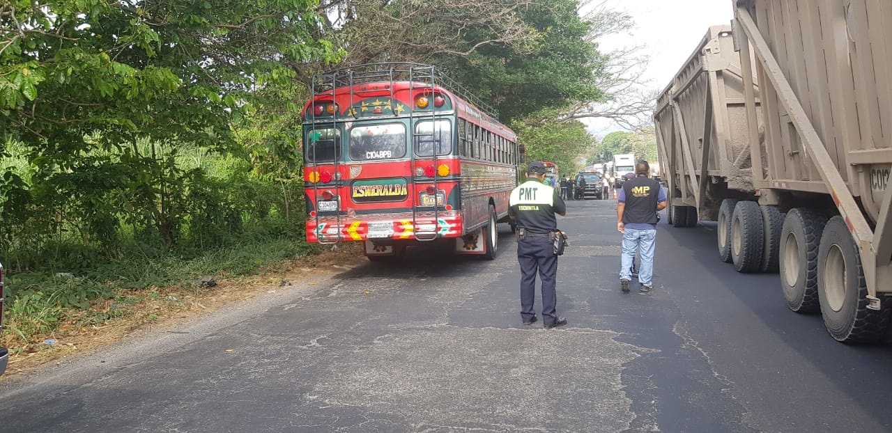 Lugar donde fue ultimado a balazos el ayudante de bus, en Escuintla. (Foto Prensa Libre: Hilary Paredes). 