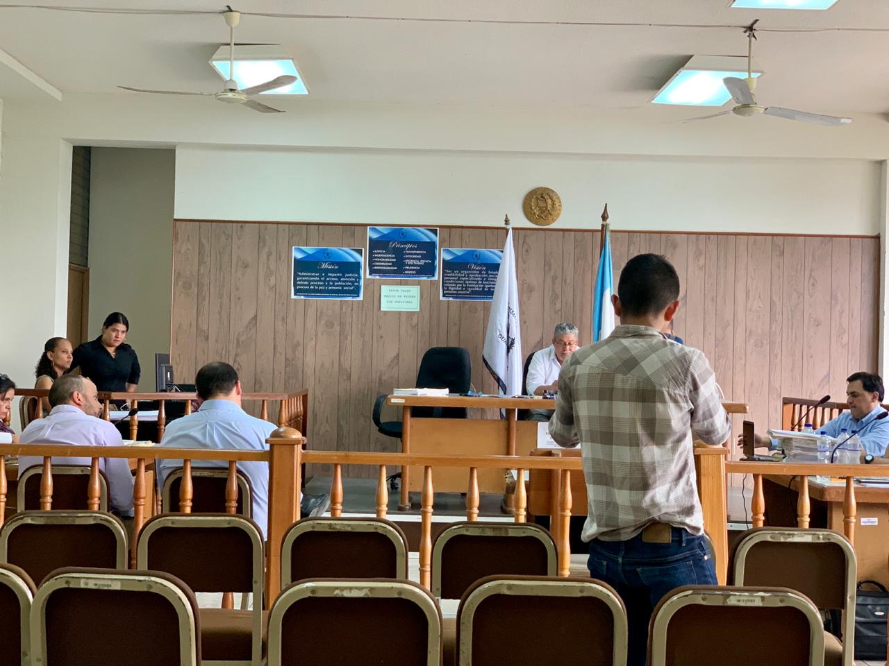 Juicio por la muerte de tres estudiantes universitarios continúa en Izabal. (Foto Prensa Libre: Dony Stewart)