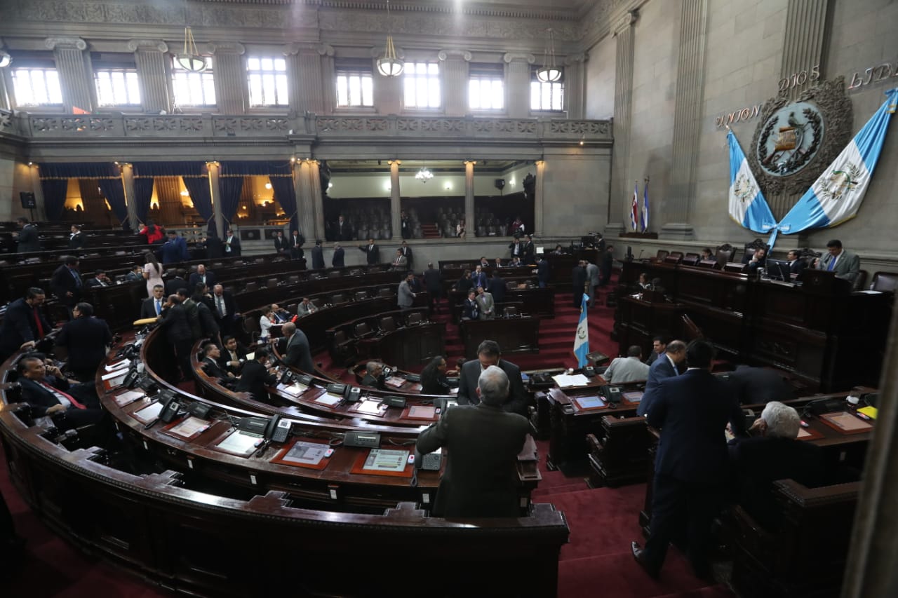 El Congreso aprobó el primer decreto de este año el cual es la autorización para firmar un convenio de préstamo con el BIRF.  (Foto Prensa Libre: Erick Ávila)