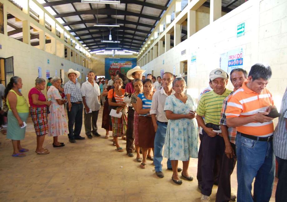 Las elecciones de 120Los Ser candidato presidencial concede inmunidad durante el proceso electoral.  (Foto Prensa Libre: Hemeroteca PL)