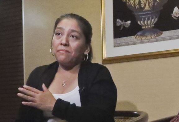 Victorina Morales denunció el año pasado los maltratos contra empleados inmigrantes en propiedades de Donald Trump. (Foto: Twitter/@VOANoticias)
