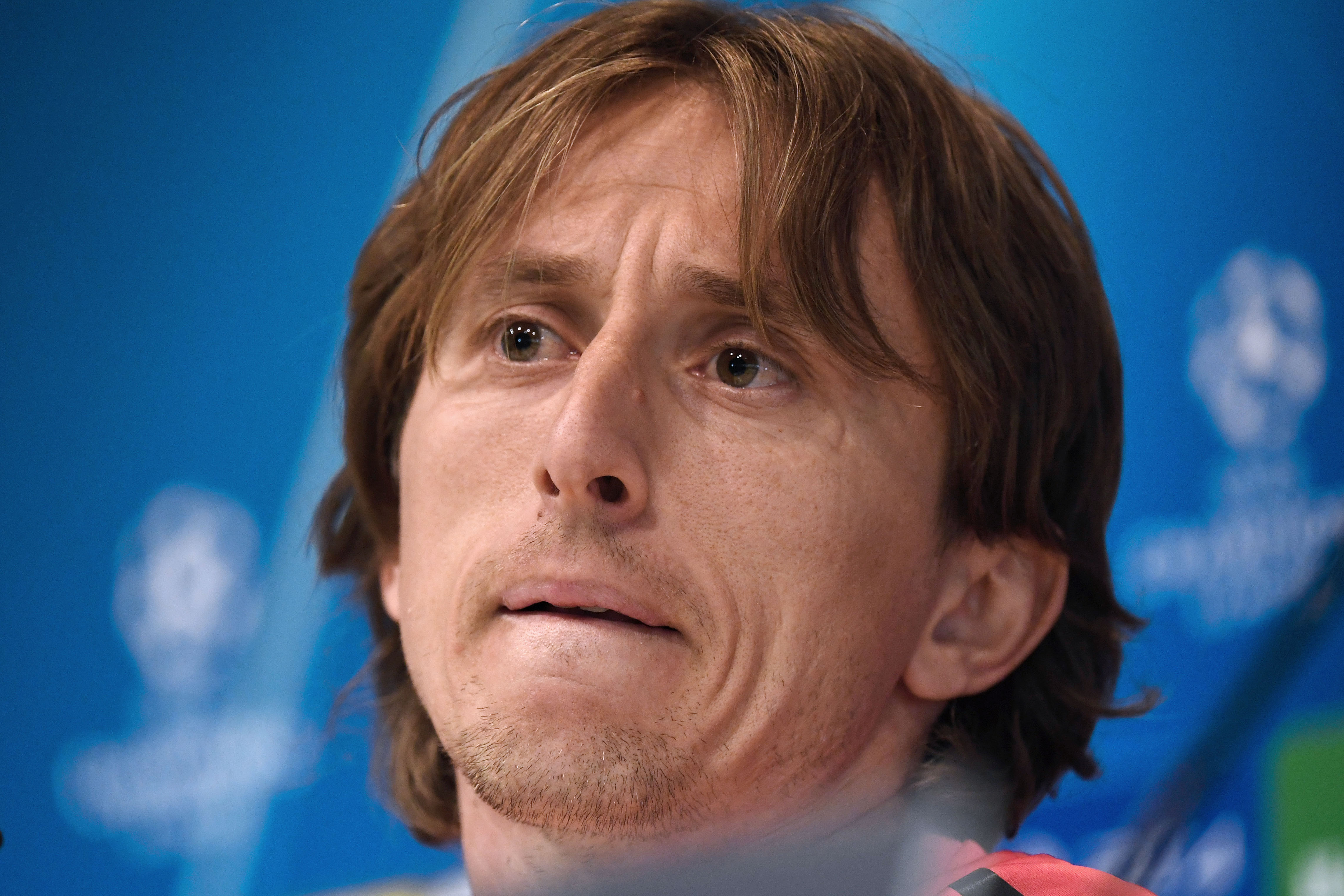 Luka Modric aseguró que ninguno de los delanteros del Real Madrid ha sabido tomar la estafeta después de la salida de Cristiano. (Foto Prensa Libre: AFP)