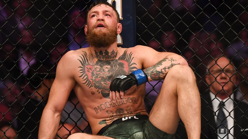 McGregor se retira con una récord de 21 victorias y cuatro derrotas, entre las que se incluye su última pelea frente a Khabib Nurmagomedov.